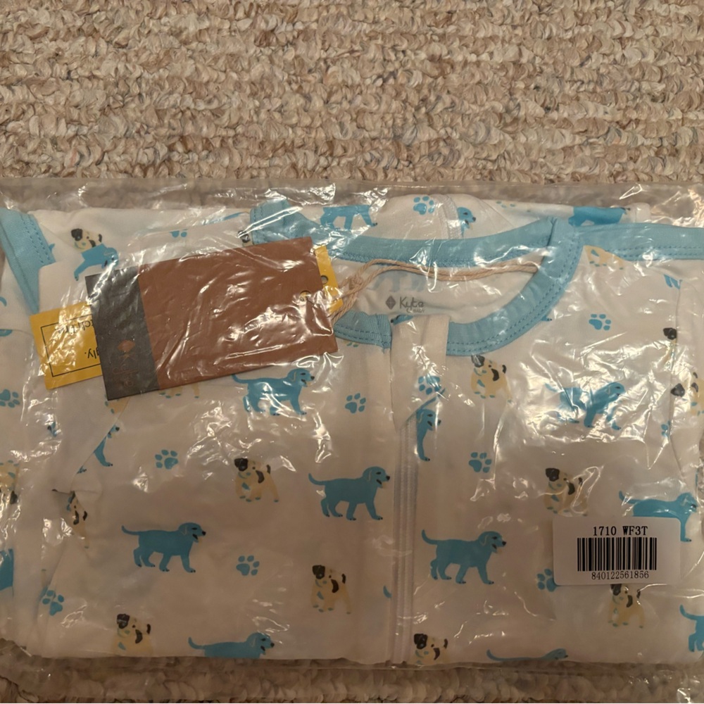 New in bag, Kyte baby woof zip romper 3T